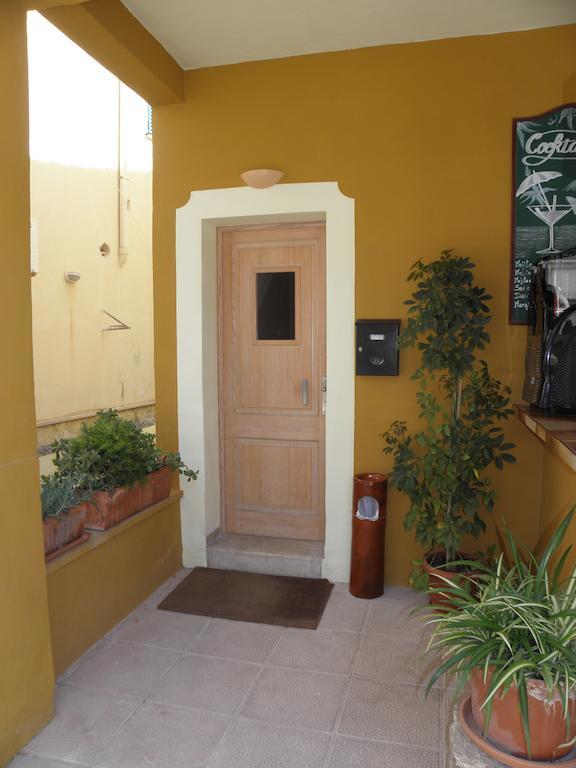 Hostal Doris - Adults Only Colonia de Sant Jordi Exterior photo